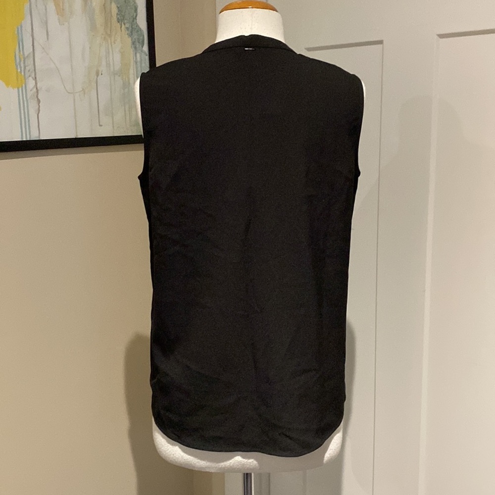 Classic black top - Picture 4 of 9
